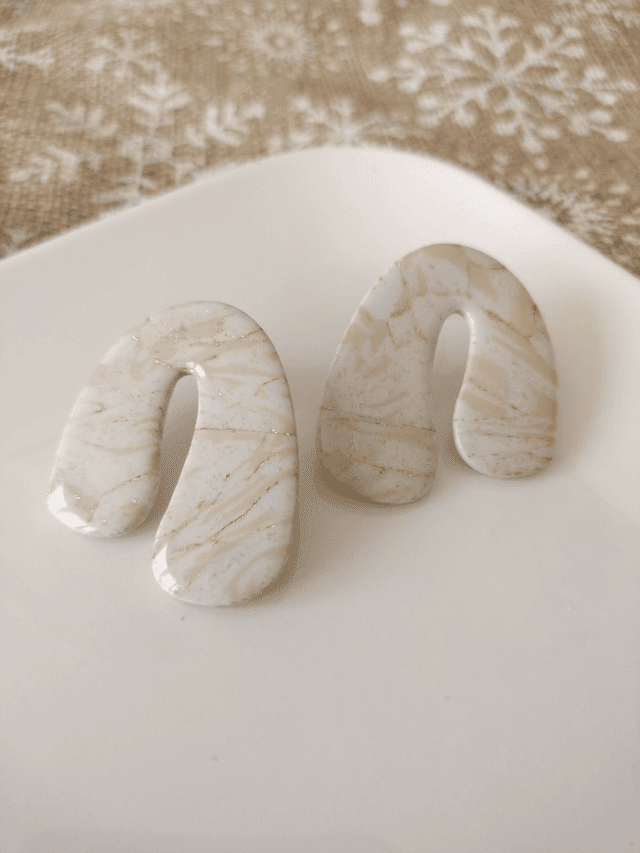 Les &quot;M&quot; nude